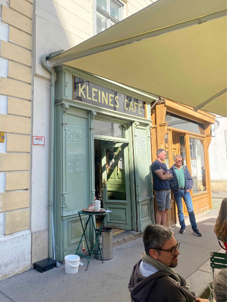 Kleines Cafe